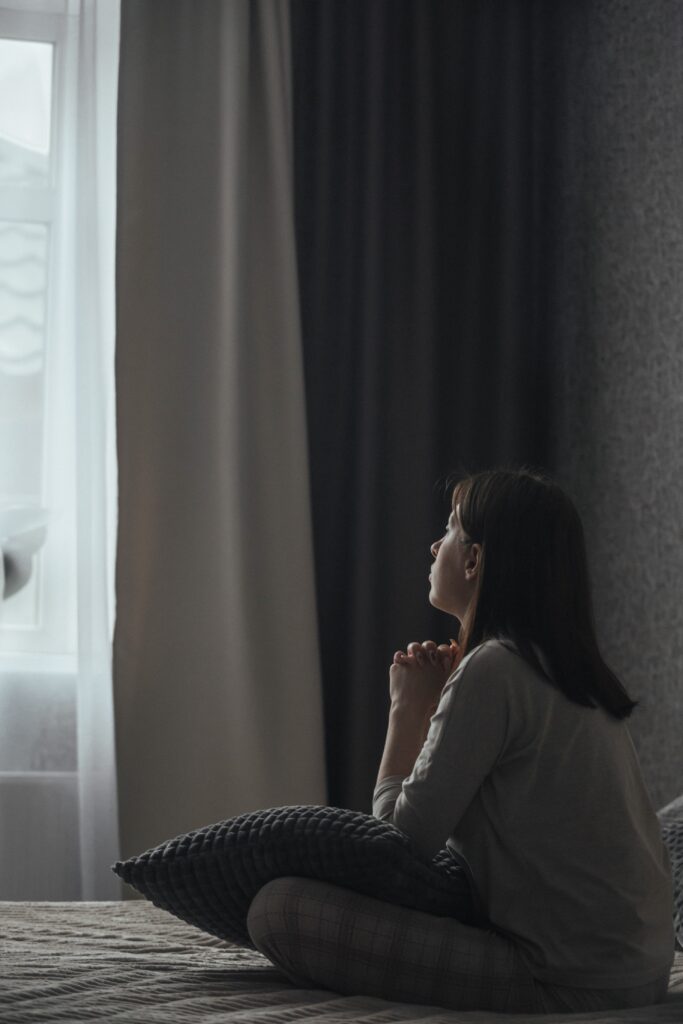 How Bipolar Disorder Manifests in Adults