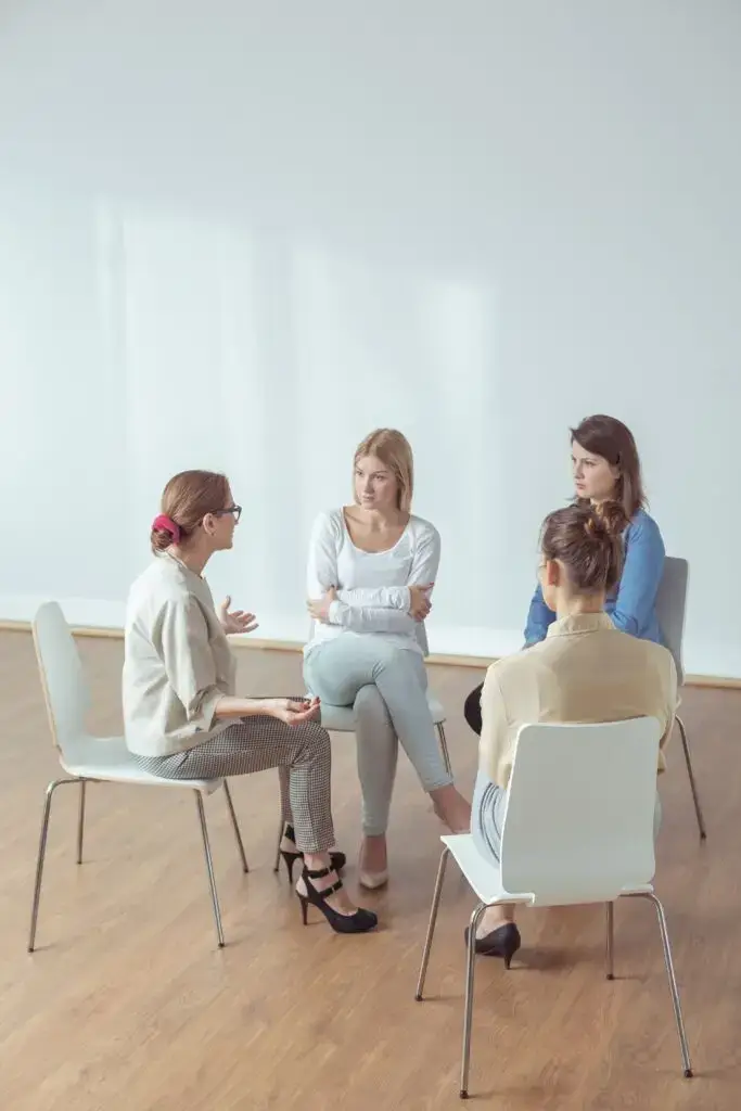 Key Difference Between PHP and IOP